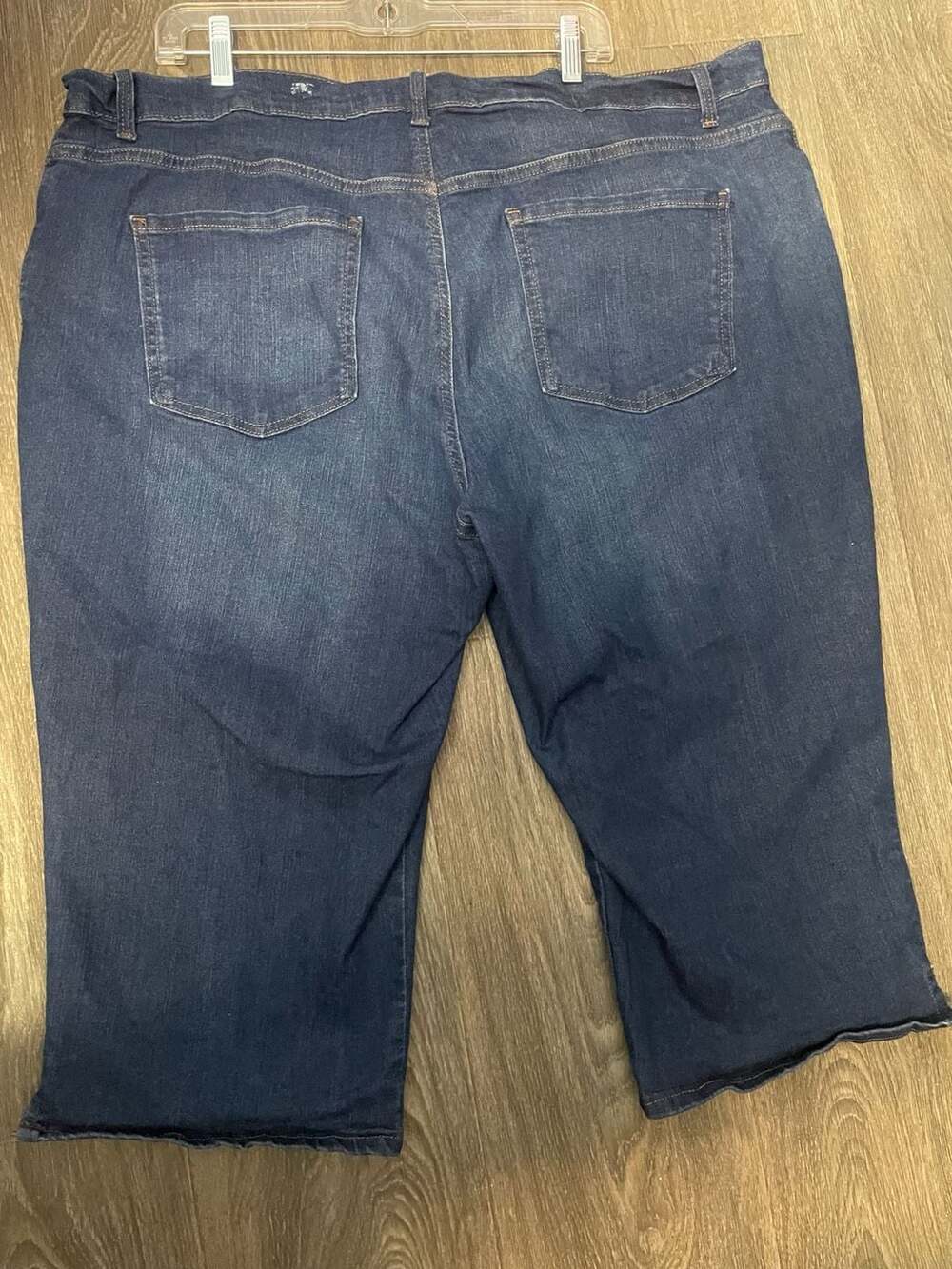 Gloria Vanderbilt All Around Slimming Effect Denim Bermuda Shorts Size 22W